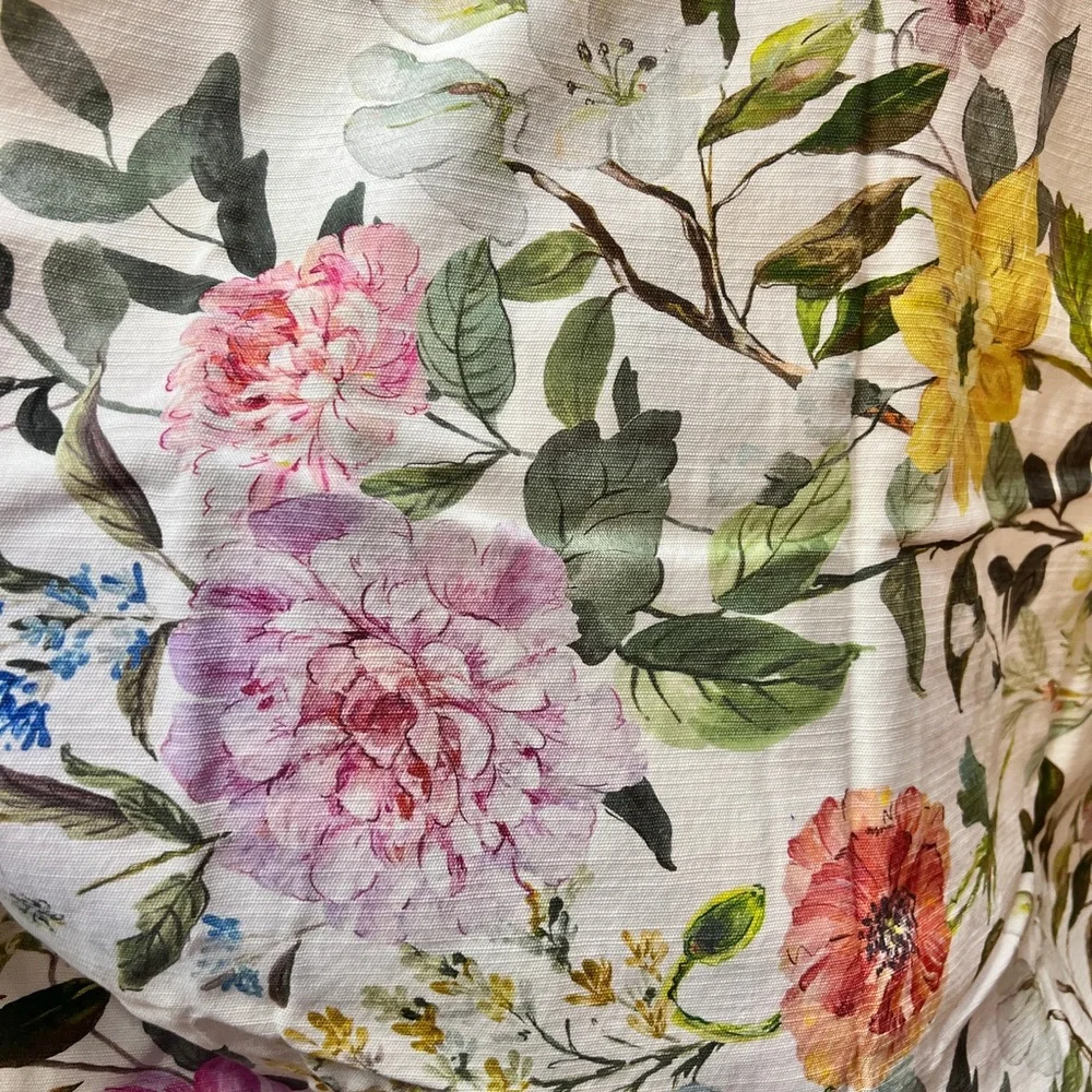 Floral Patterned Shower Curtain - Picture 2 of 2